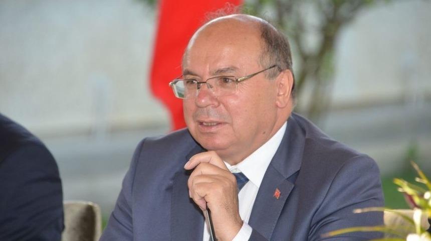 Vali &Ccedil;i&ccedil;ek; &ldquo;millete Hizmet Aşkıyla &Ccedil;alıştığımız S&uuml;rece Asla Yorulmayız&rdquo;