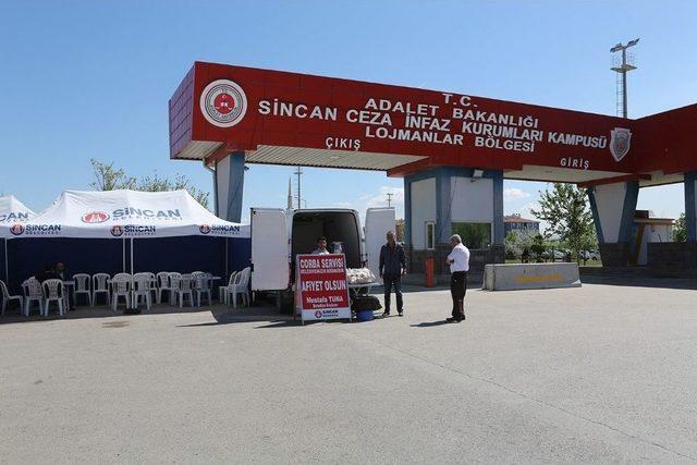 Sincan Belediyesi Şehit Ailelerini Yalnız Bırakmıyor