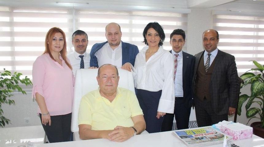 İzmir Esnafına &Uuml;cretsiz Yazar Kasa Kampanyası