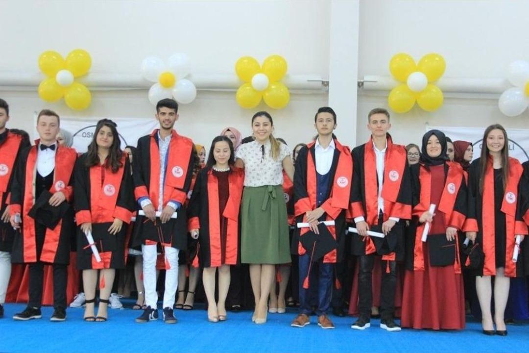Osmaneli 75. Yıl Anadolu Lisesi&rsquo;nde Mezuniyet T&ouml;reni