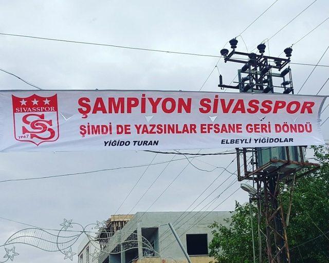 Asker Yiğidonun Sivasspor Sevgisi