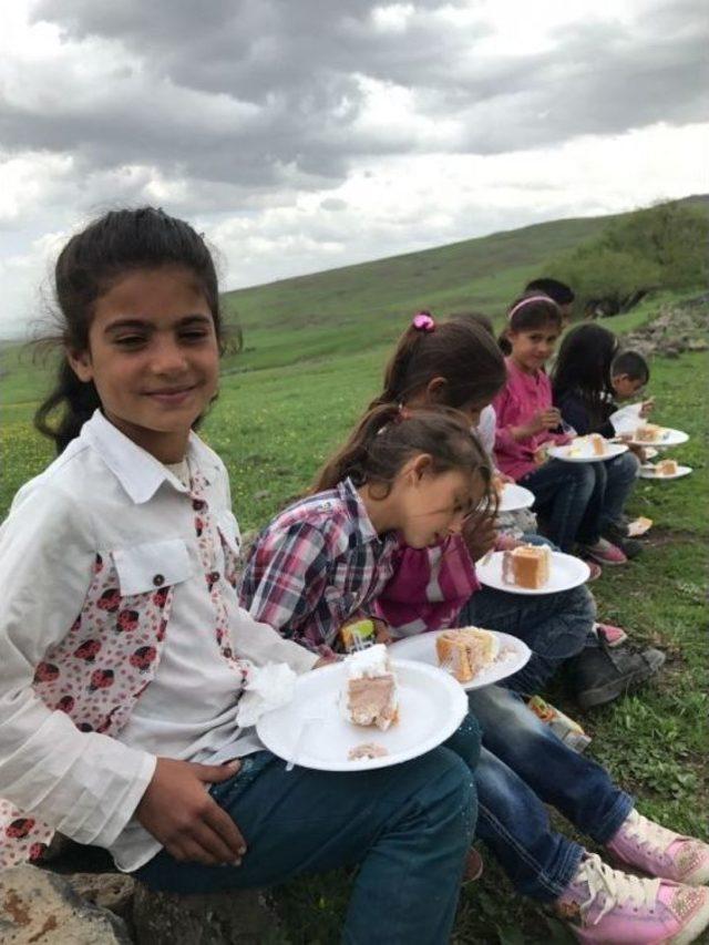 Müdür Temizkan’dan Öğrencilere Ziyaret