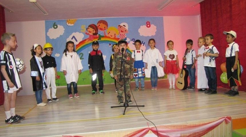 Cumhuriyet İlkokulunda Okuma Bayramı