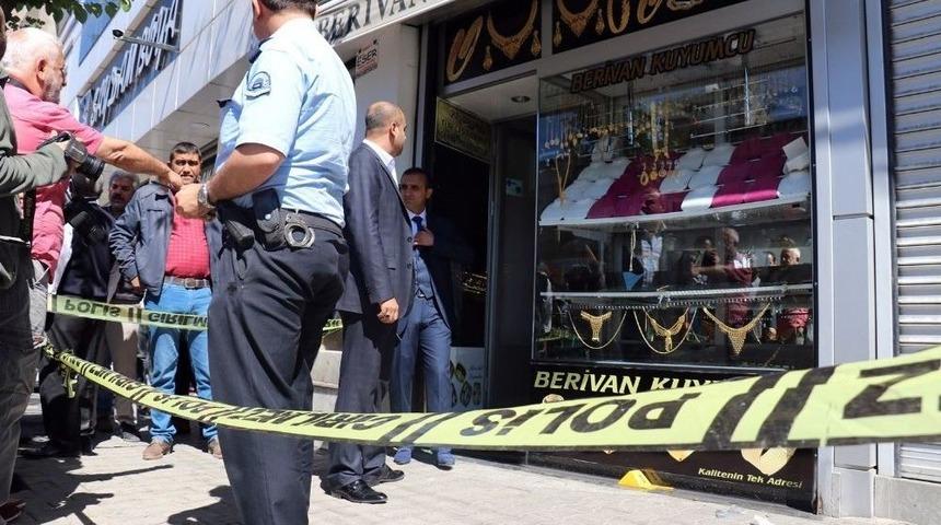 Yaralı Kadın Soyguncu Yakalandı