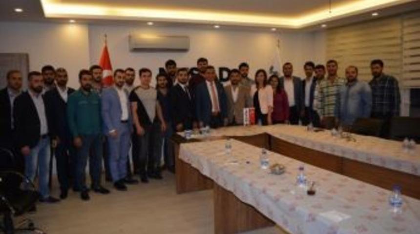 Er; "başarının Sırrı &Ccedil;ok &Ccedil;alışmak Ve Samimiyettir"