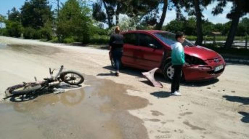 Otomobil İle Motosiklet &Ccedil;arpıştı: 1 Yaralı