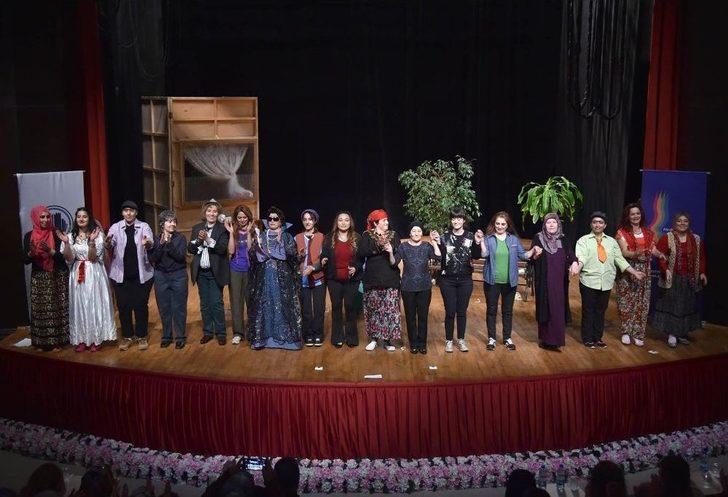 Altındağlı Kadınlar Sahnenin Tozunu Attırdı G5