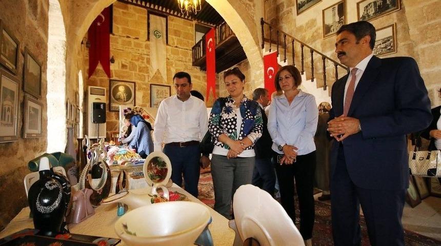 Kyk Adana Mahmut Sami Ramazanoğlu &Ouml;ğrencileri Sergi A&ccedil;tı