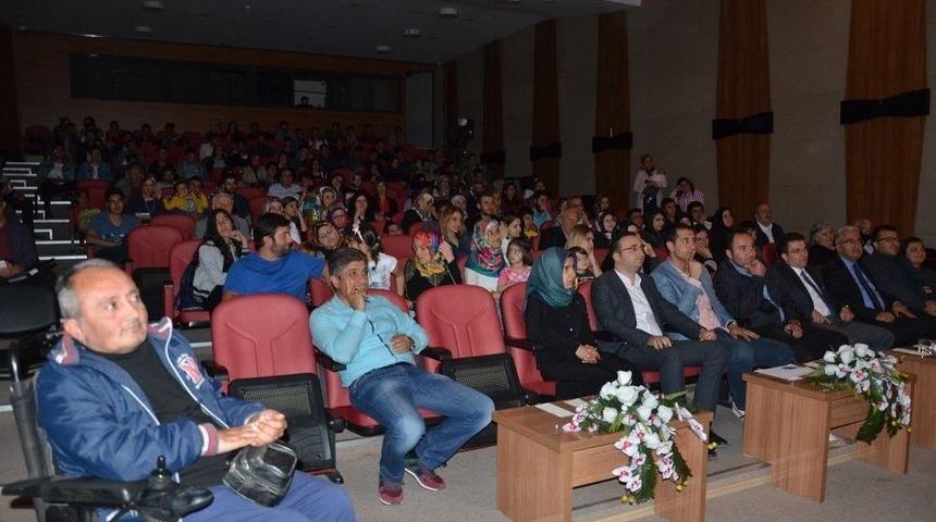 B&uuml;y&uuml;kşehir Tiyatrosundan 3 Kısa Oyun