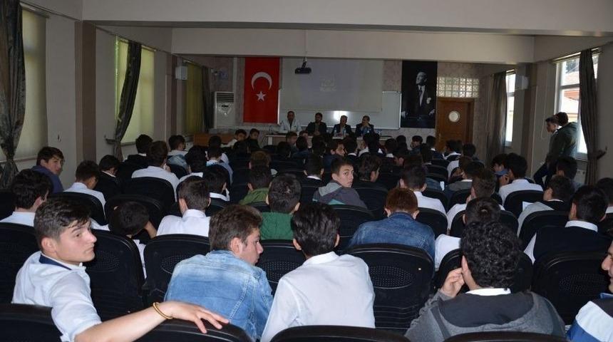 Fatsa&rsquo;da &Ouml;ğrencilere Meslek Semineri