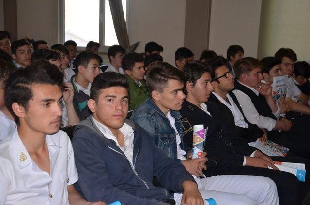 Fatsa&rsquo;da &Ouml;ğrencilere Meslek Semineri 1