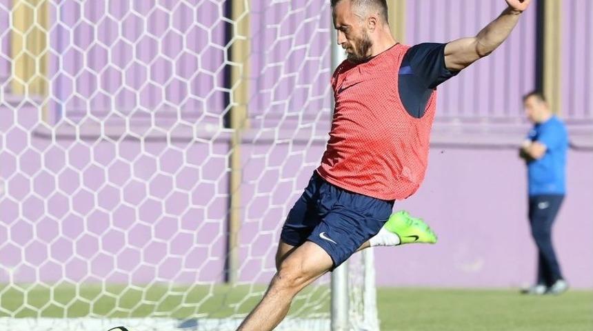 Osmanlıspor, &Ccedil;aykur Rizespor&rsquo;u Bekliyor