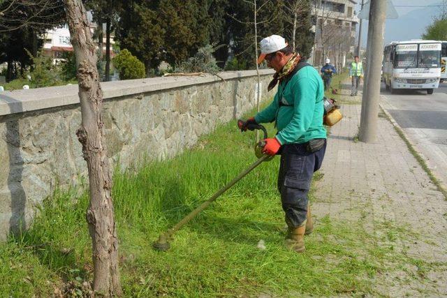 Kartepe’de Yaz Bakımı Başladı