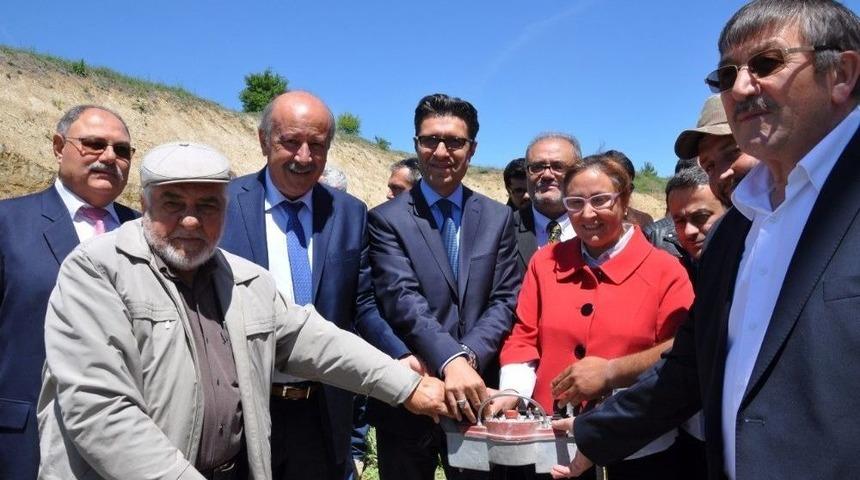 S&ouml;ğ&uuml;t Meslek Y&uuml;ksekokulu Ek Binasının Temel Atma T&ouml;reni Ger&ccedil;ekleştirildi