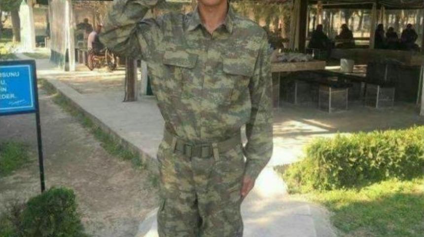 Sakaryalı Askere Erzurum&rsquo;da Otomobil &Ccedil;arptı