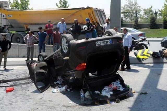 Kararsız Kaldı, Kaldırıma Çarpıp Takla Attı