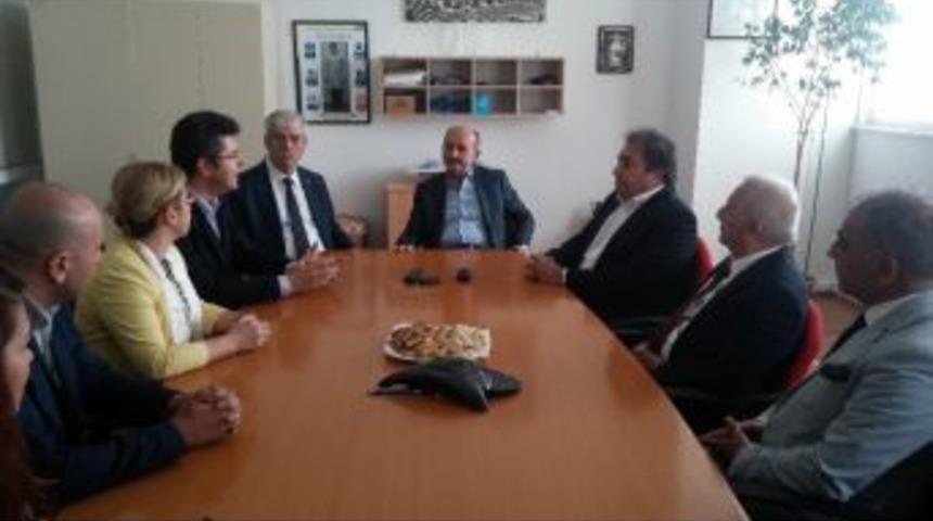 Bakan M&uuml;ezzinoğlu&rsquo;ndan Fabrika Ziyareti