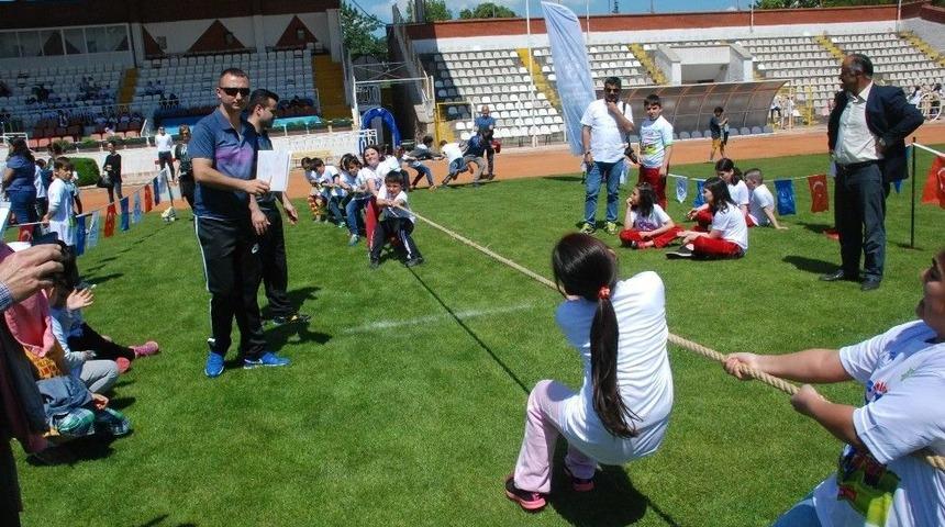 Tokat&rsquo;ta Geleneksel &Ccedil;ocuk Oyunları Şenliği