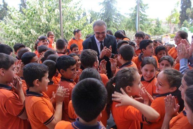 Öğrenciler Başkan Karaçoban’ı Kahvaltıda Ağırladı