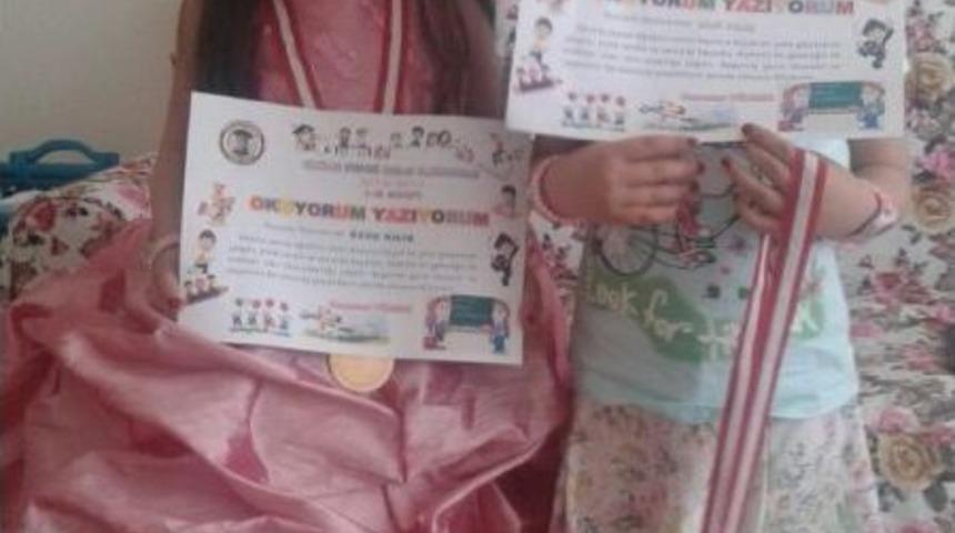 Okuma Bayramının G&ouml;zdesi İkizler Oldu