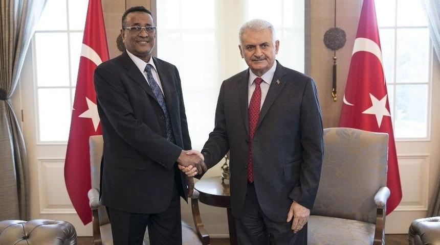 Başbakan Yıldırım, Sudan Cumhurbaşkanı Yardımcısı Hamid İle G&ouml;r&uuml;şt&uuml;