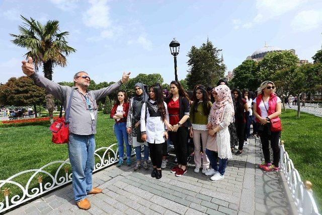 İstanbul Yolcusu Kalmasın Projesi’nden 45 Bin Lise Öğrencisi Faydalandı