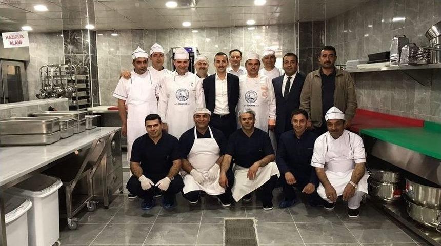 Edremit&rsquo;te 8 Bin Kişi Kapasiteli Aşevi Kuruldu