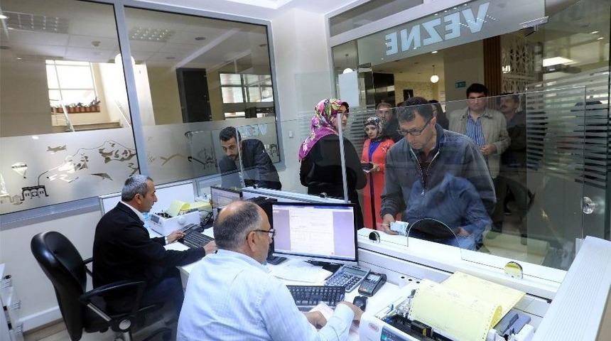 Talas&rsquo;ta Emlak Vergisi Mesaisi