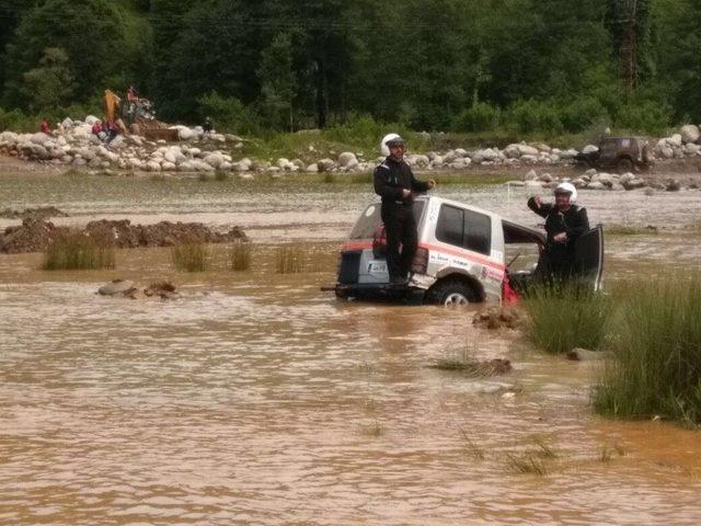 Kahramanlar Offroad Kulübü Rize’de Birinci Oldu