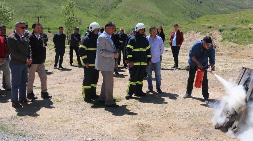 Emniyet Personeline &lsquo;yangına M&uuml;dahale&rsquo; Eğitimi