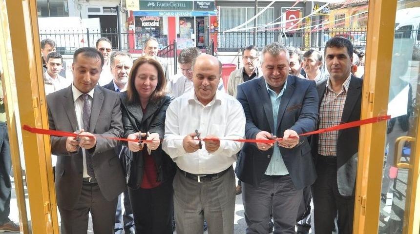 Atat&uuml;rk Ortaokulu T&uuml;bitak 4006 Bilim Fuarı A&ccedil;ıldı