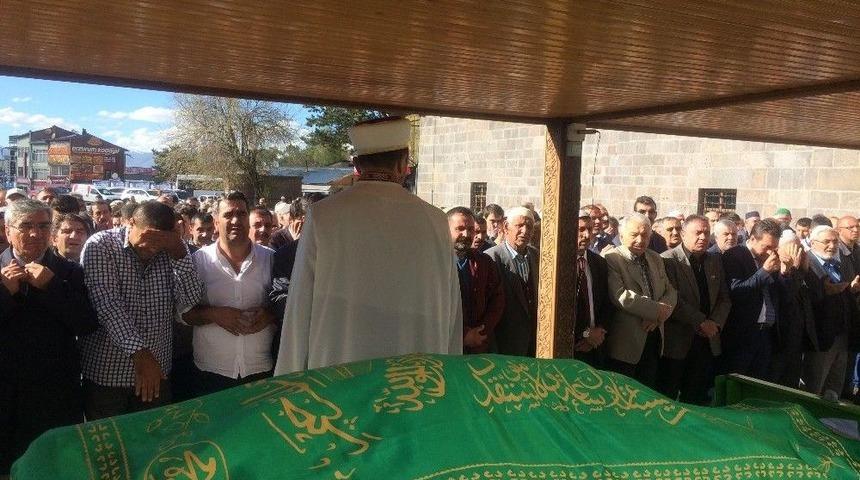 Başkan Hikmet Karaca&rsquo;nın Ağabeyi Acısı