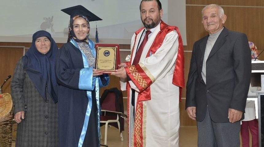 Km&uuml; Teknik Bilimler Meslek Y&uuml;ksekokulunda Mezuniyet Coşkusu