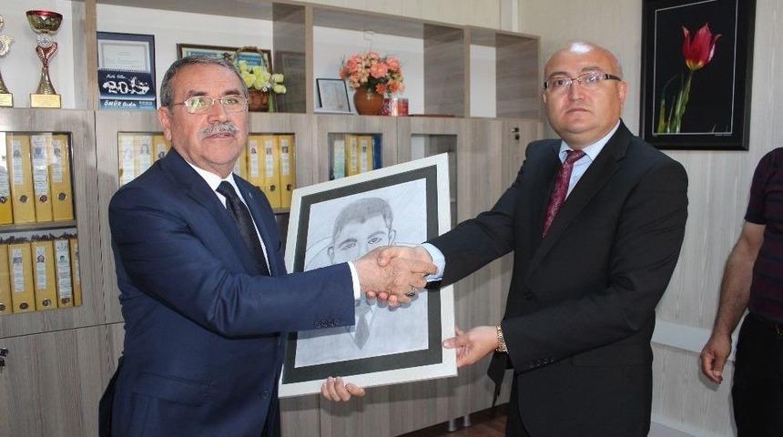 Ortaokul &Ouml;ğrencilerinin T&uuml;bitak Fuarında Renkli G&ouml;r&uuml;nt&uuml;ler