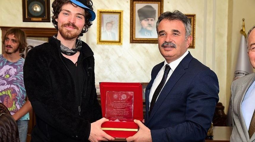 İp &Uuml;st&uuml;nde En Uzun S&uuml;re Kalma Rekortmeni Tekrar Rekor S&ouml;z&uuml; Verdi