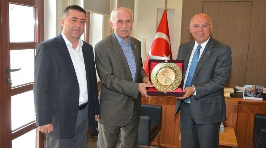 Tarih Bilincinde Buluşanlar Derneği&rsquo;nden Başkan Eşkinat&rsquo;a Ziyaret