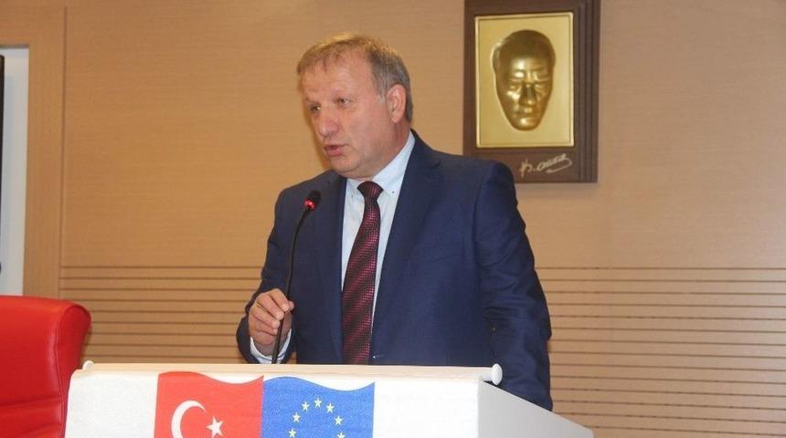 &Ccedil;alışma Hayatında Kadınların Yeri Tartışıldı