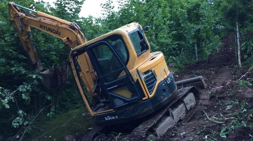 İş Makinesi Devrildi: 1 Ölü