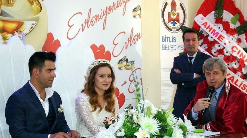Belediye Başkan Vekili Çınar Nikah Kıydı