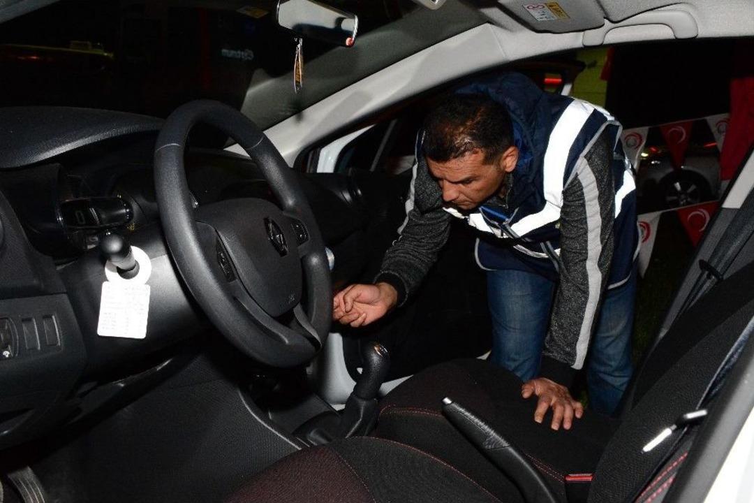 Huzur Operasyonunda Cinsel Uyarıcı Hap Ele Ge&ccedil;irildi