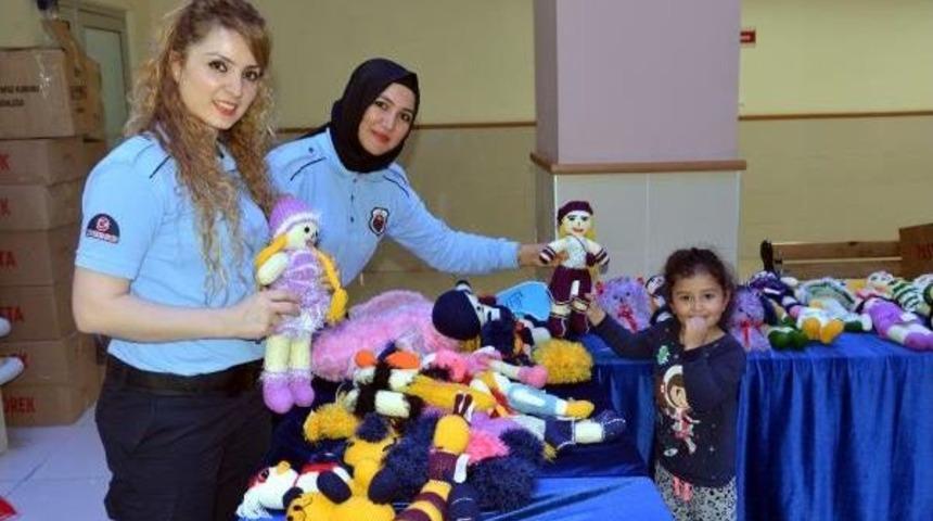 'cezaevi Barbileri' Serginin Gözdesi Oldu