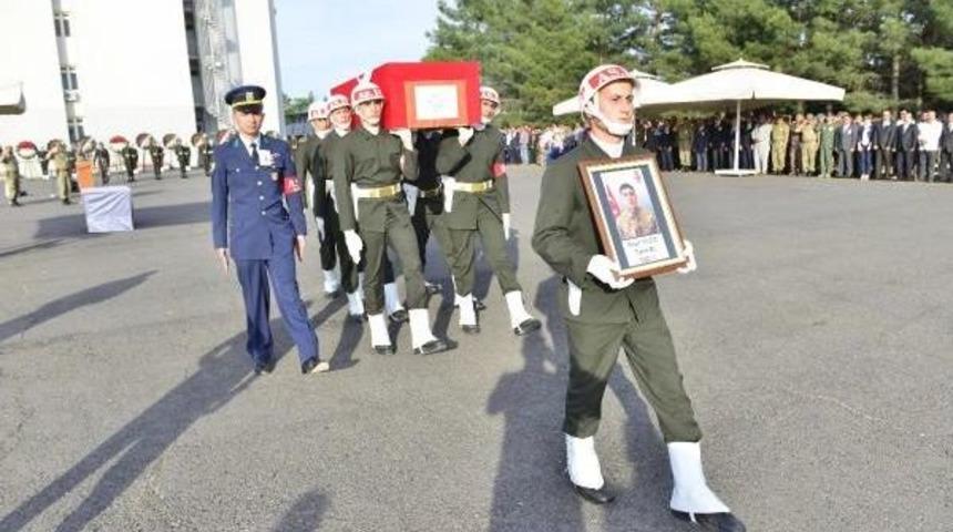 Ankara'da Tedavi G&ouml;ren Diyarbakırlı Asker Şehit Oldu (2)