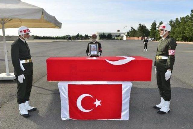 Ankara'da Tedavi Gören Diyarbakırlı Asker Şehit Oldu (2)