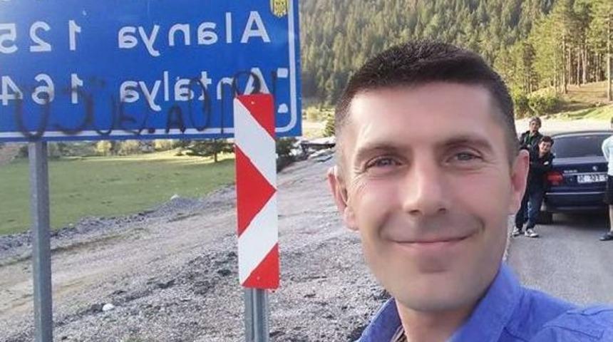 Tatil D&ouml;n&uuml;ş&uuml; Kaza: 2 &Ouml;l&uuml;, 3 Yaralı