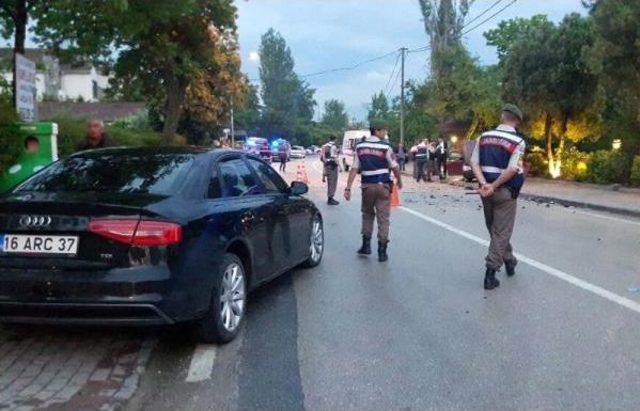 Bursa'da Otomobiller Çarpıştı: 1 Ölü, 5 Yaralı