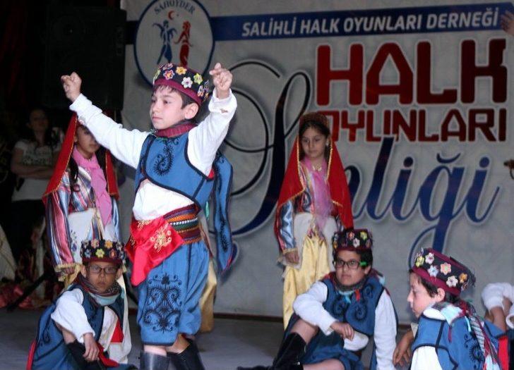 Salihli Halk Oyunları İle Şenlendi G1