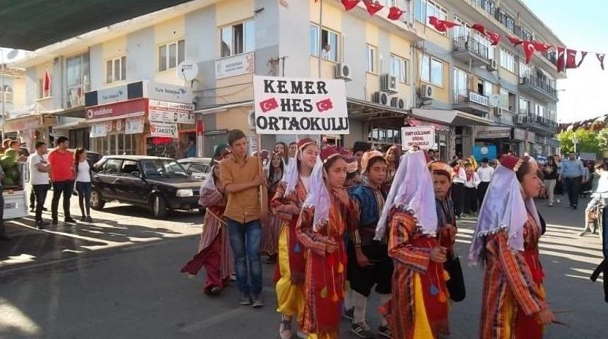Bozdoğan&rsquo;da Halk Oyunları Şenliği Yapıldı