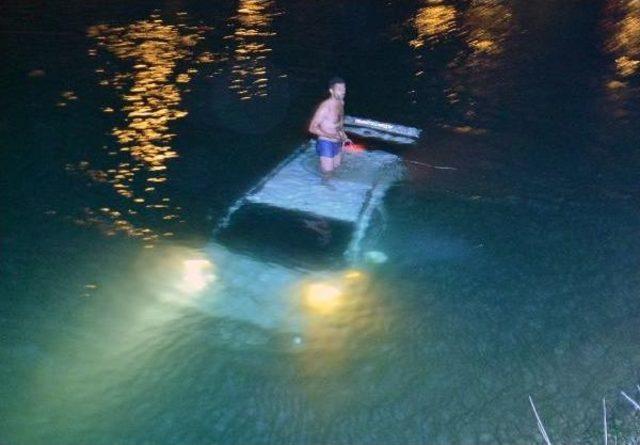 Ayrılmak Isteyen Kız Arkadaşının Aracını Sulama Kanalına Attı