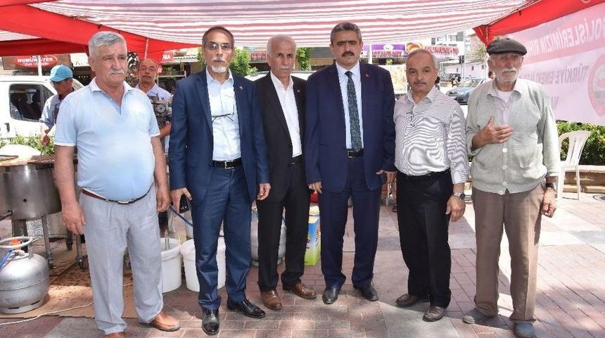 Emekliler Derneğinden Şehitler İ&ccedil;in Lokma Hayrı