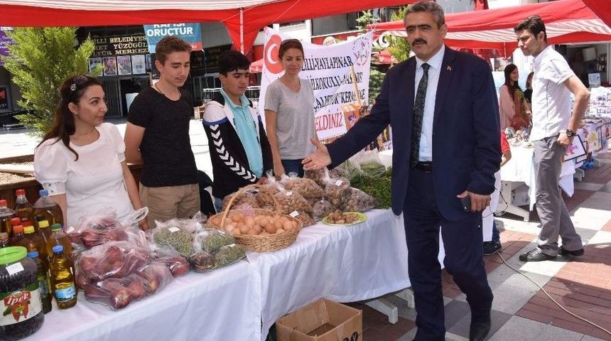Başkan Alıcık, K&ouml;y Okulu Yararına D&uuml;zenlenen Kermese Destek Verdi